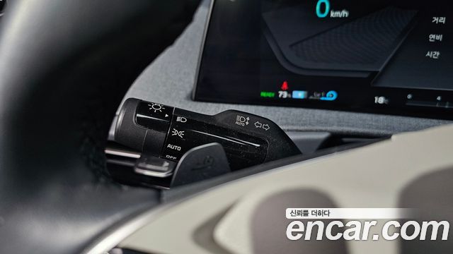 Kia EV6 2022 — photo 30