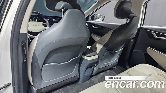 Kia EV6 2022 — photo 31