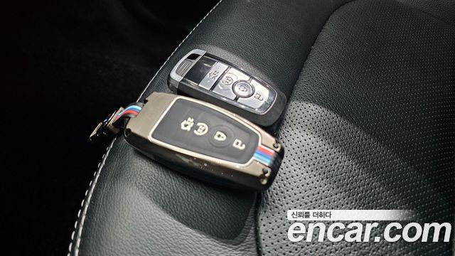 Ford Explorer 2018 — photo 23