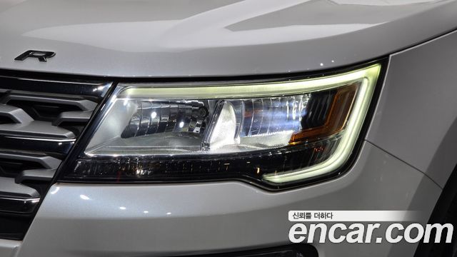 Ford Explorer 2018 — photo 8