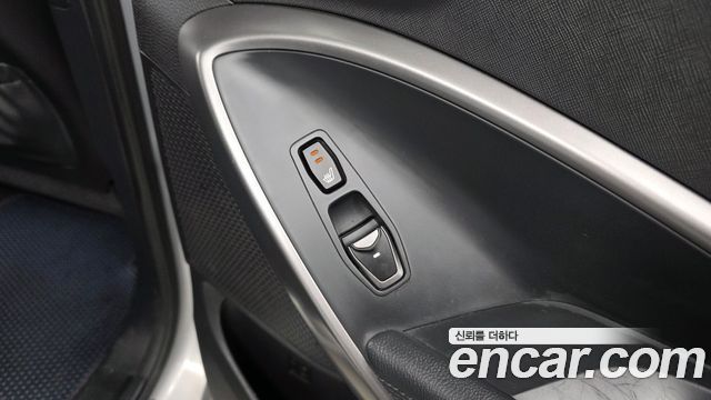 Hyundai Santafe 2014 — photo 25