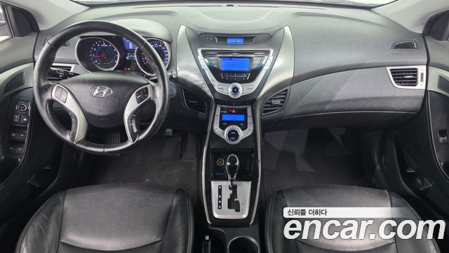 Hyundai AVANTE 2012 — photo 10