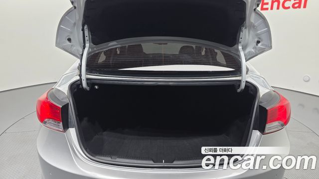 Hyundai AVANTE 2012 — photo 20