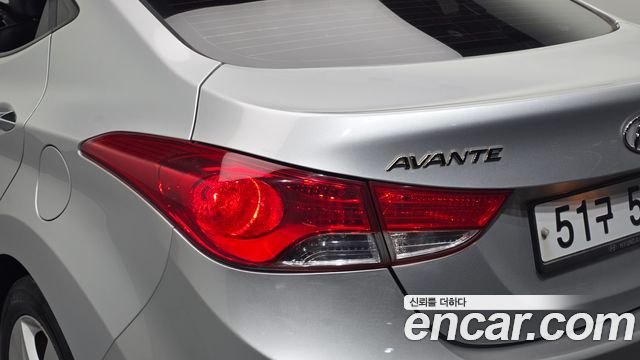 Hyundai AVANTE 2012 — photo 9