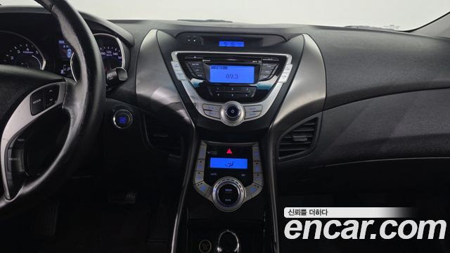 Hyundai AVANTE 2012 — photo 28