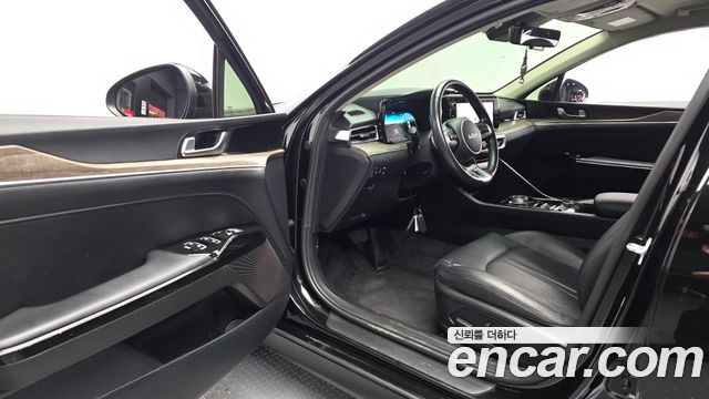 Kia K5 2022 — photo 13