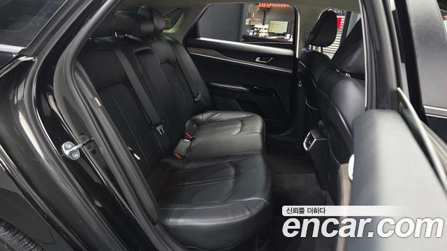 Kia K5 2022 — photo 18