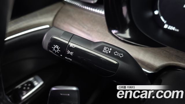 Kia K5 2022 — photo 26