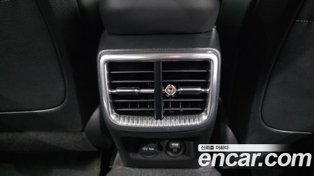 Kia K5 2022 — photo 29