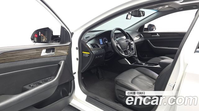 Hyundai Sonata 2015 — photo 13