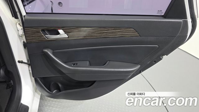 Hyundai Sonata 2015 — photo 14