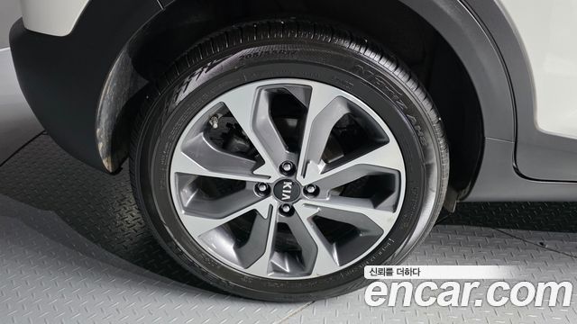 Kia Stonic 2019 — photo 5