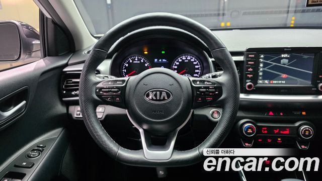 Kia Stonic 2019 — photo 19