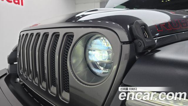 Jeep Wrangler 2021 — photo 8