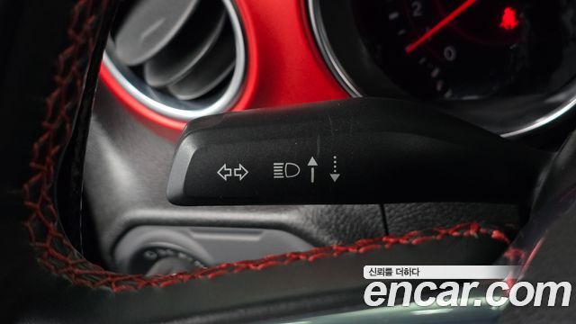 Jeep Wrangler 2021 — photo 27