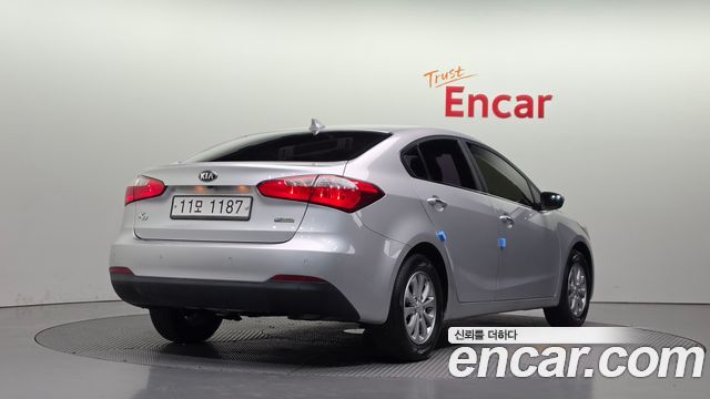 Kia K3 2015 — photo 2
