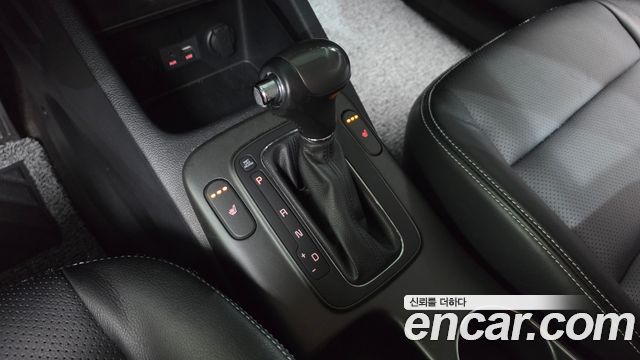 Kia K3 2015 — photo 9