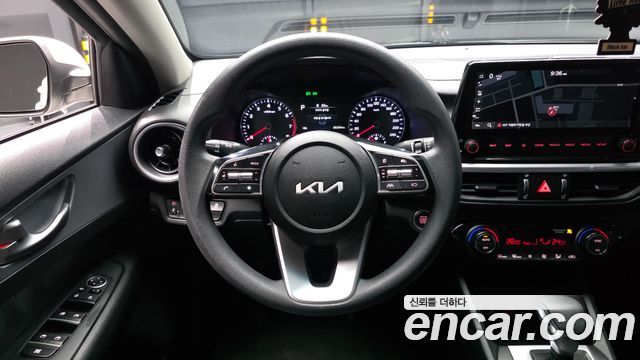 Kia K3 2022 — photo 19