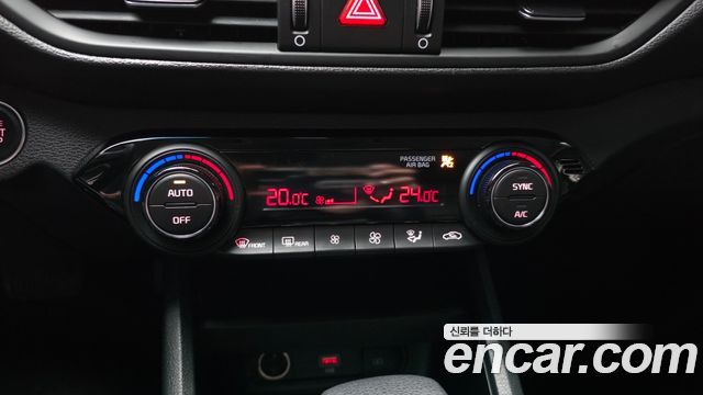 Kia K3 2022 — photo 22