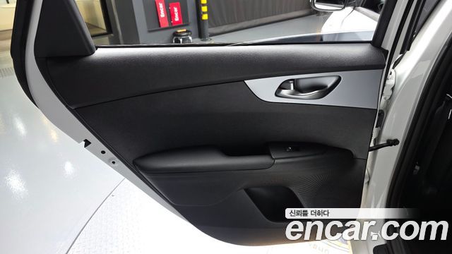Kia K3 2022 — photo 15