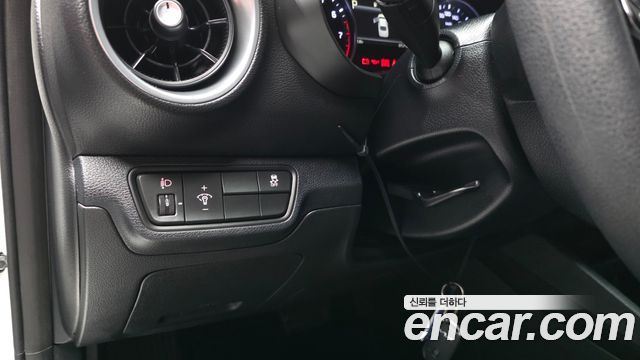 Kia K3 2022 — photo 29