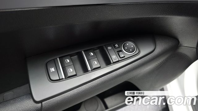Kia K3 2022 — photo 30
