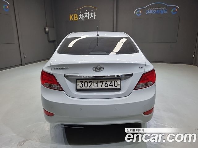 Hyundai Accent 2019 — photo 4