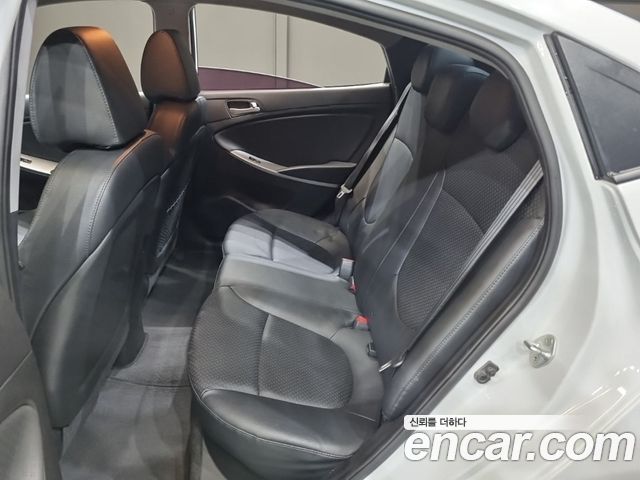 Hyundai Accent 2019 — photo 19