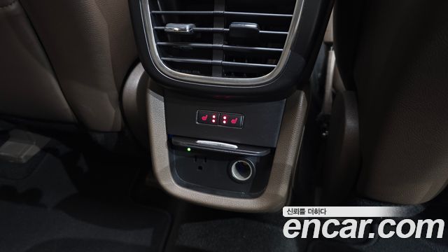Lincoln MKX 2018 — photo 24