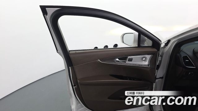 Lincoln MKX 2018 — photo 14