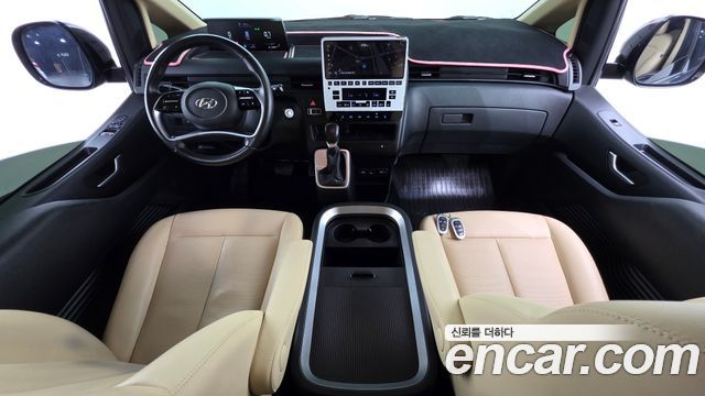 Hyundai Staria 2023 — photo 7