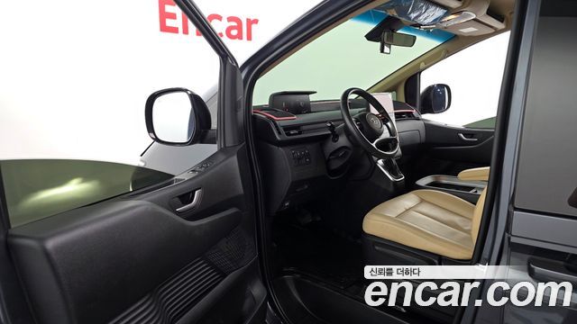 Hyundai Staria 2023 — photo 10