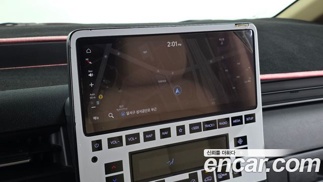 Hyundai Staria 2023 — photo 13