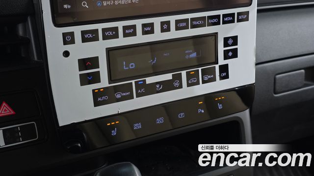Hyundai Staria 2023 — photo 18