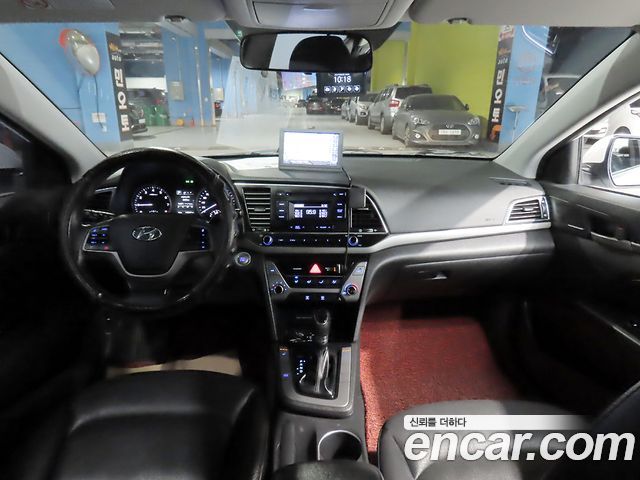 Hyundai AVANTE 2018 — photo 5