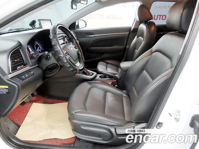 Hyundai AVANTE 2018 — photo 6