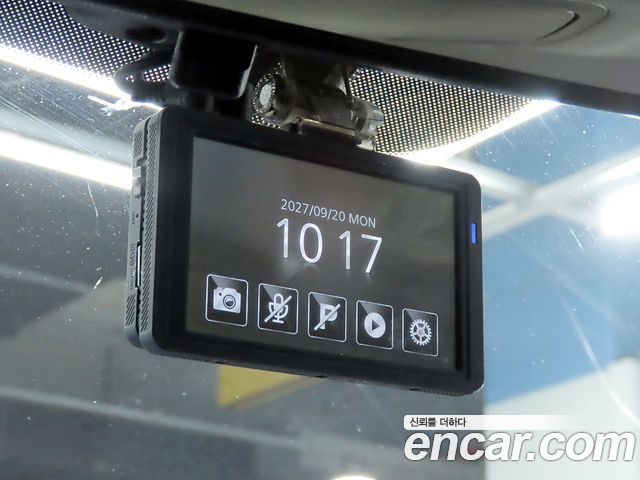 Hyundai AVANTE 2018 — photo 17