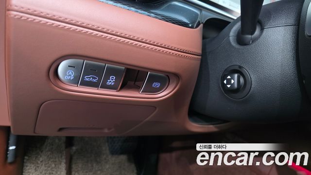 Genesis G90 2023 — photo 24