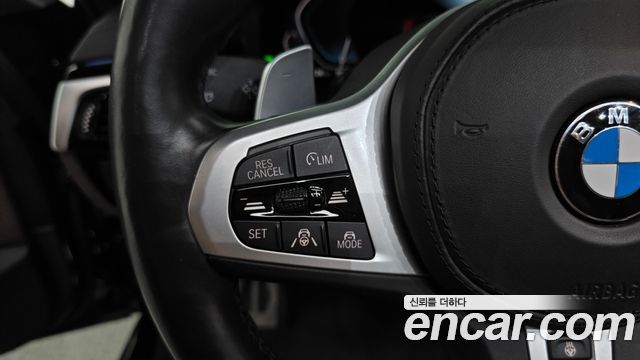 BMW 5-Series 2021 — photo 24