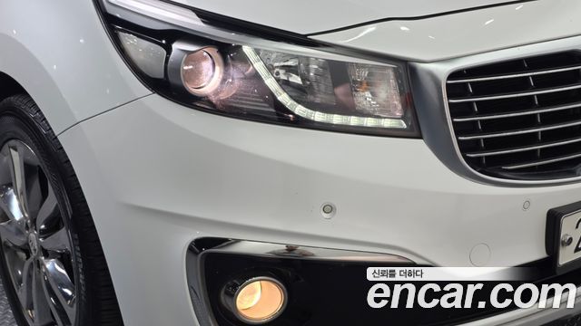 Kia Canival 2018 — photo 8