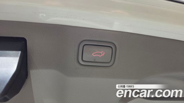 Kia Canival 2018 — photo 28