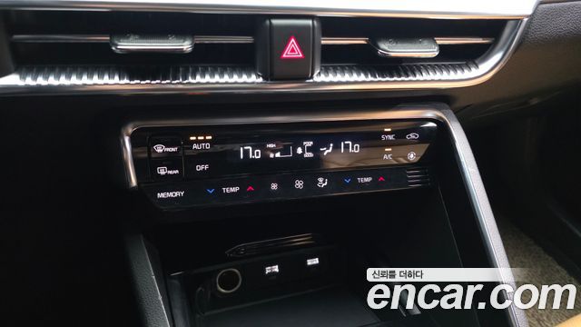 Kia K5 2021 — photo 17