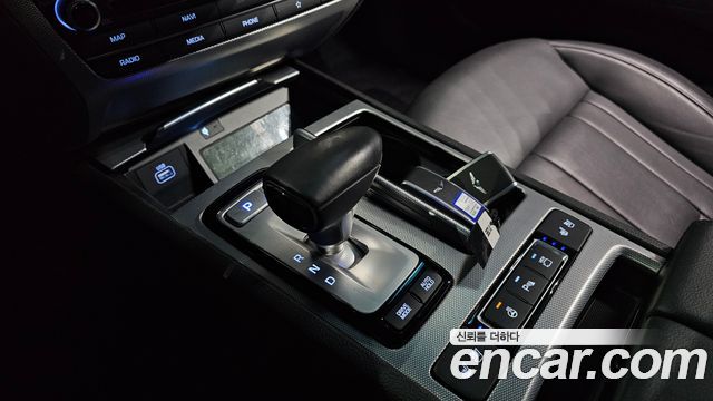 Genesis G80 2020 — photo 12
