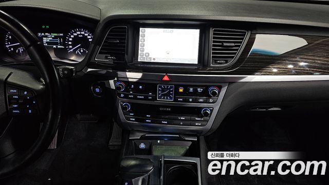 Genesis G80 2020 — photo 20