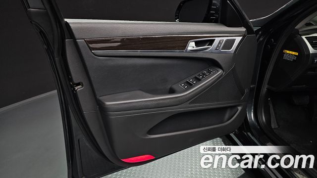 Genesis G80 2020 — photo 14