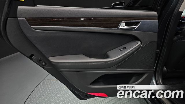 Genesis G80 2020 — photo 15