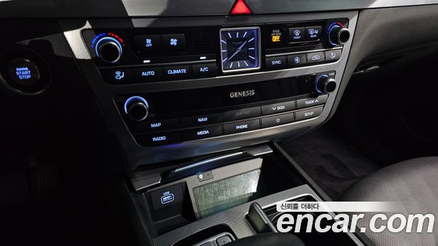 Genesis G80 2020 — photo 29