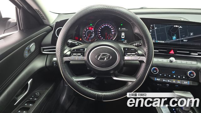 Hyundai AVANTE 2022 — photo 12