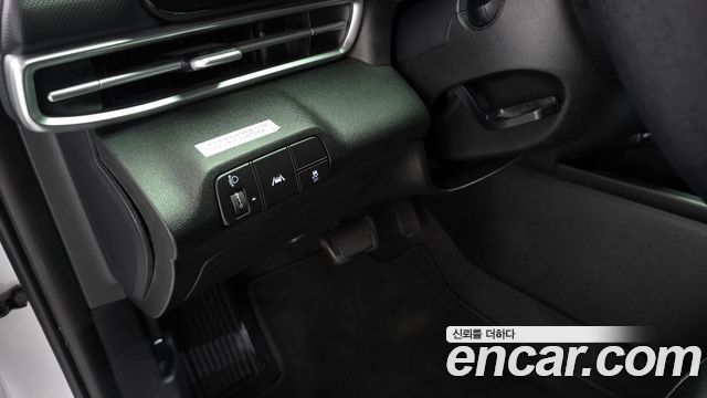 Hyundai AVANTE 2022 — photo 13