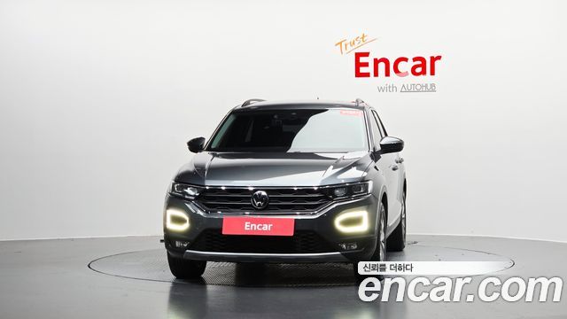 Volkswagen T-Roc 2021 — photo 3